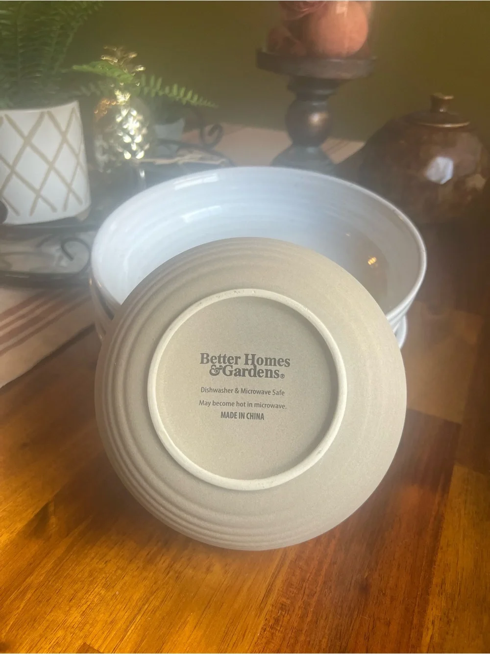 Better Homes & Gardens White Ceramic 3 Pasta Plates/1 Bowl